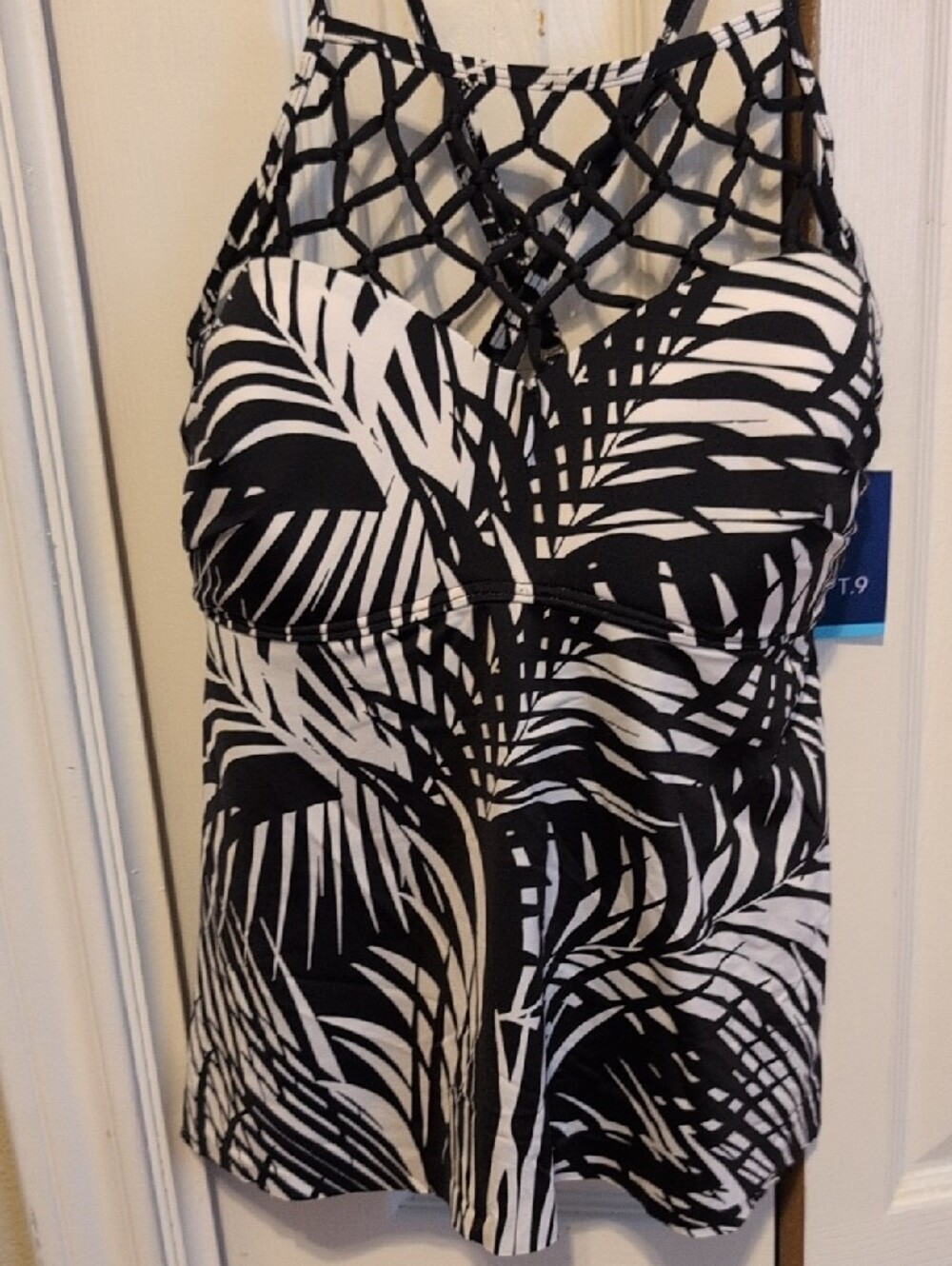 Apt. 9 Black & White Palm-Print Tankini Top - Picture 5 of 7